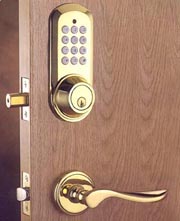 lock change and door repair Queens locksmith